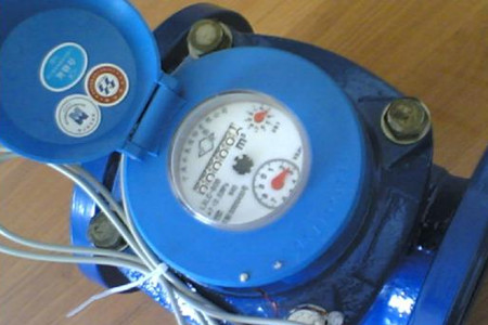 一種密封性好、不易滲水的光電直讀遠傳水表